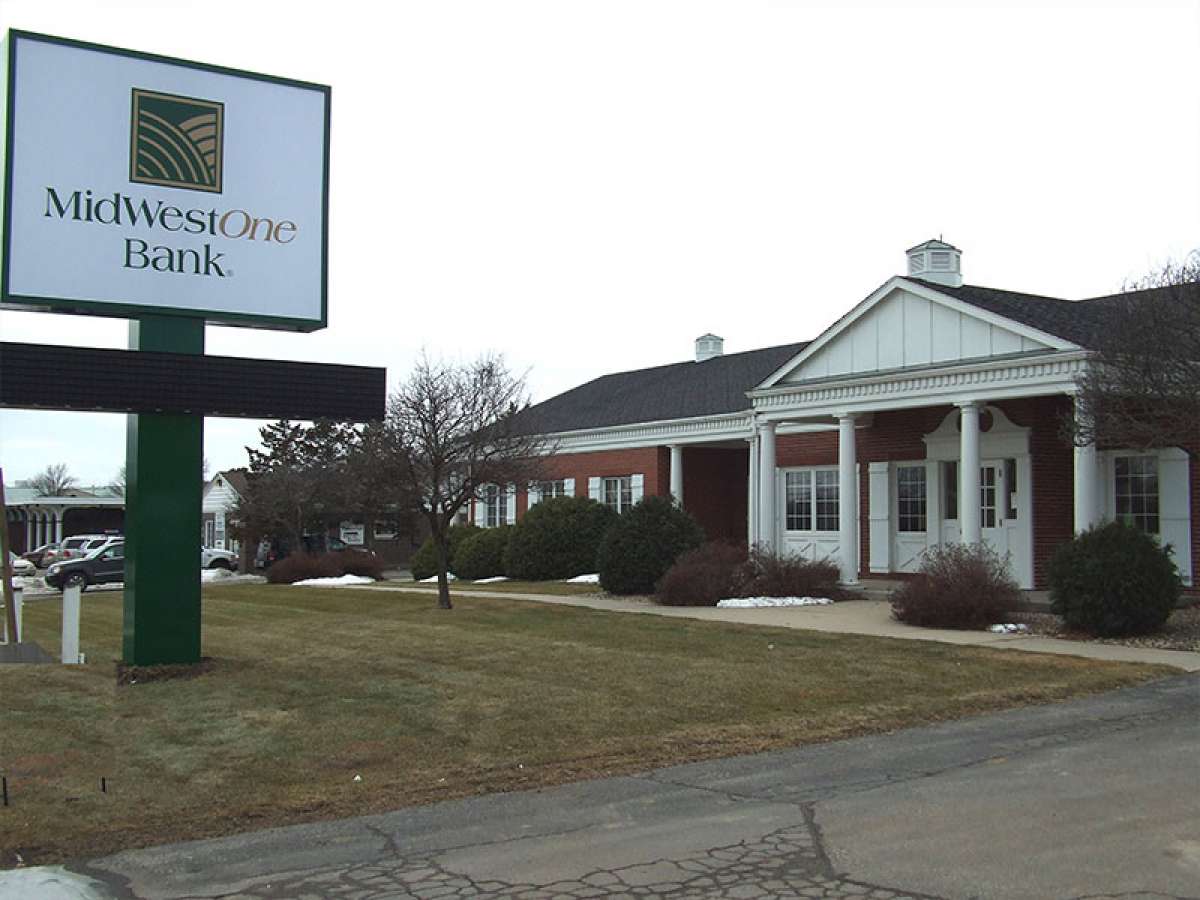 MidWestOne Bank, Waterloo, IA