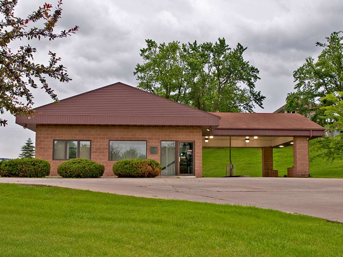 MidWestOne Bank, North English, IA