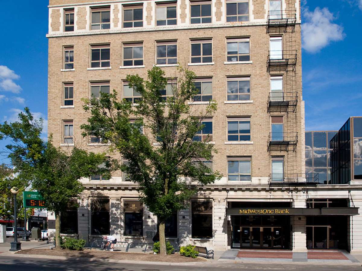 MidWestOne Bank, Iowa City, IA